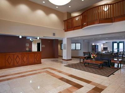 Western Coyote Point Hotel 3*